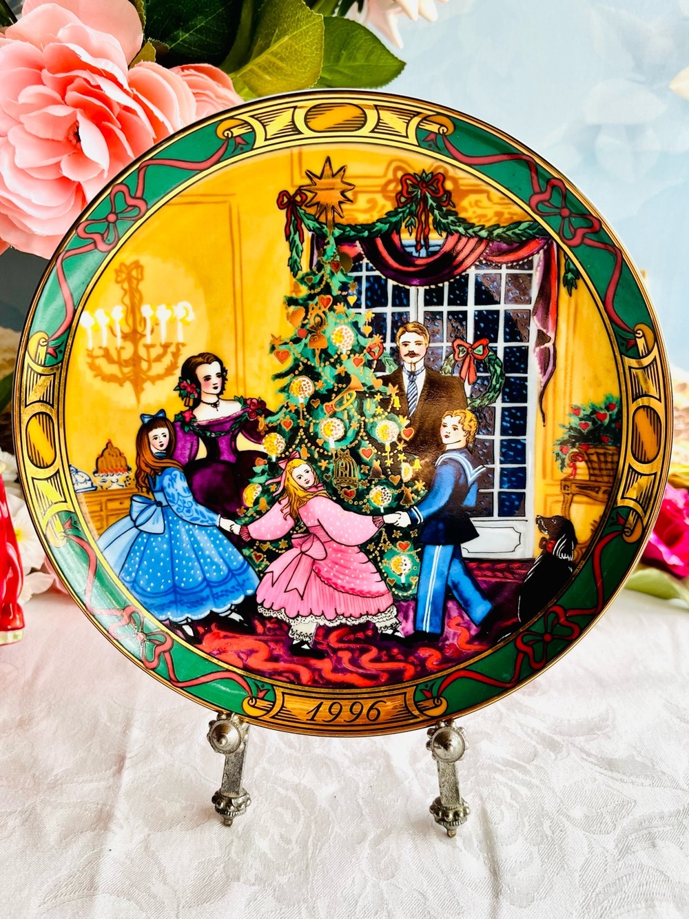 Vintage 1996 Royal Copenhagen Christmas Eve Collector Plate